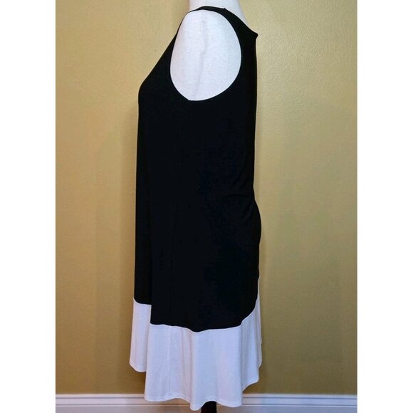 Annalee + Hope Black and White Ruffle Dress Size Medium Lightweight Colorblock - Picture 2 of 10